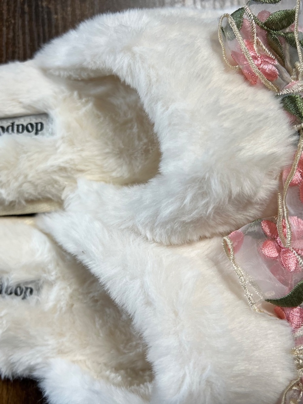 Ladies White and Pink Moodpop Slippers - Picture 2 of 7
